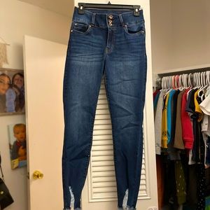 Womens Kendal & Kylie jeans 5/27